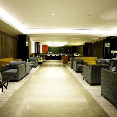 Blvd Club - Near Bengaluru Airport Hotel Settahalasur Exterior photo